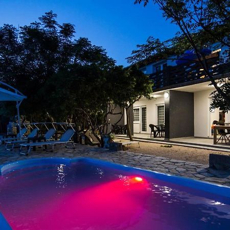 Apartmani Mabele 帕格 外观 照片