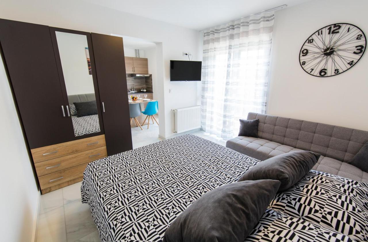 Apartmani Mabele 帕格 外观 照片