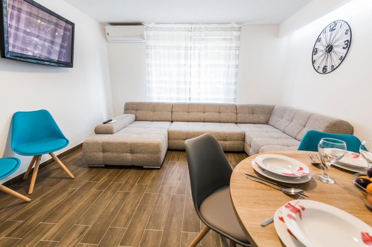 Apartmani Mabele 帕格 外观 照片